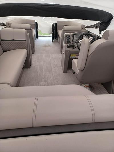 BOATZON | Qwest Pontoons E 822 LANAI LT 2023