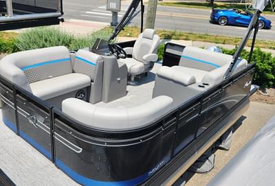 BOATZON | 2023 Qwest Pontoons Qwest 816 LANAI-LT