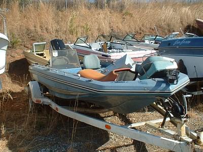 BOATZON | Ranger 175 Ranger Bass Boat Outboard Hull 1978