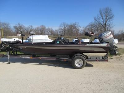 BOATZON | Ranger 392XT  Marner 200 hp Outboard  Ranger Traler 1995