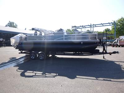 BOATZON | Ranger Reata 223F 2024