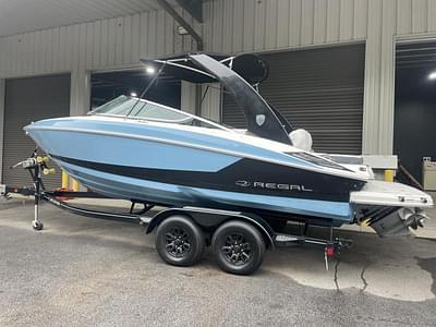 BOATZON | Regal 2300 Regal 2018