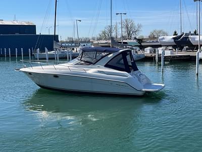 BOATZON | 1999 Regal 322 Commodore