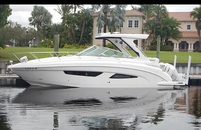 BOATZON | Regal 33 XO 2022