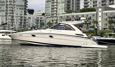 BOATZON | Regal 35 Sport Coupe 2013