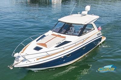 BOATZON | Regal 35 Sport Coupe 2015