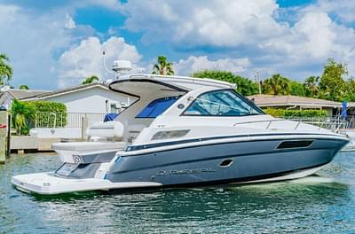 BOATZON | Regal 35 Sport Coupe 2020