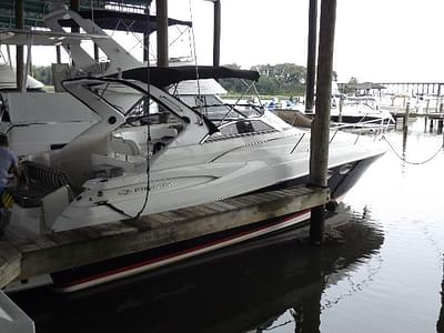 BOATZON | Regal 3560 CRUISER 2005