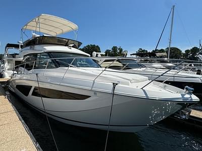 BOATZON | Regal 42 Fly 2018