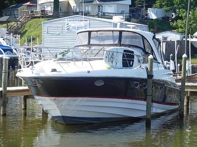 BOATZON | Regal 4260 Commodore 2005