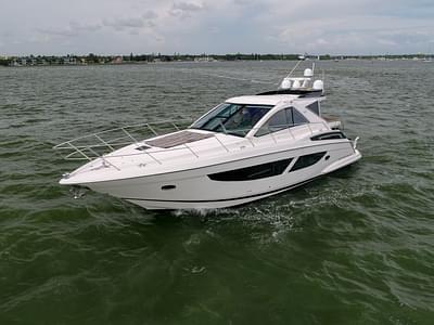 BOATZON | Regal 53 Sport Coupe 2016