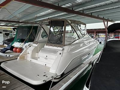 BOATZON | Regal Commodore 3260