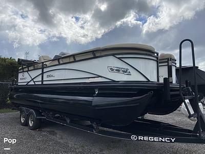 BOATZON | Regency 230 DL3 BOATZON | Regency 230 DL3