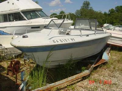 BOATZON | Renken 1095 Bowrider OMC 200 50 Chevy 1982