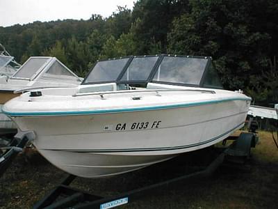 BOATZON | Renken 995 Bowrider 19 OMC cut 1984