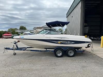 BOATZON | 2002 Rinker 212 Captiva Bowrider