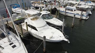 BOATZON | Riviera 37 Convertible 2002