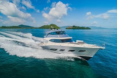 BOATZON | Riviera 68 Sport Motor Yacht 2019