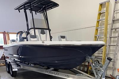 BOATZON | Robalo 206 Cayman 2024