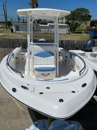 BOATZON | Robalo 222 CC 2022