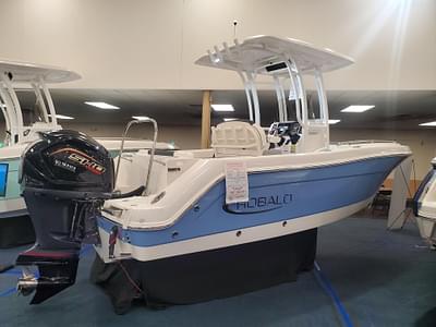 BOATZON | 2024 Robalo 222 EX