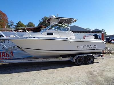 BOATZON | 2000 Robalo 2240 Walkaround