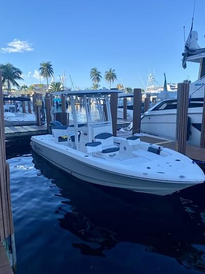 BOATZON | Robalo 226 Cayman 2021