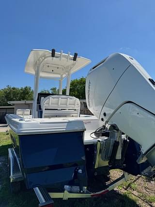 BOATZON | Robalo 246 Cayman 2024