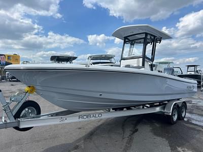 BOATZON | Robalo 246 Cayman 2024