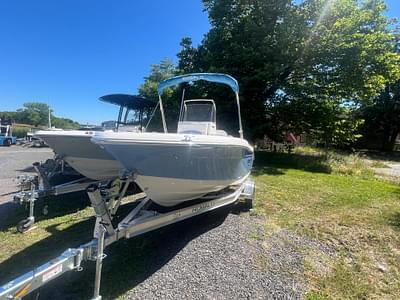 BOATZON | Robalo R180 Center Console 2024