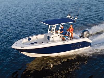 BOATZON | Robalo R200 2024