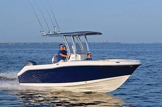 BOATZON | 2023 Robalo R200 Center Console