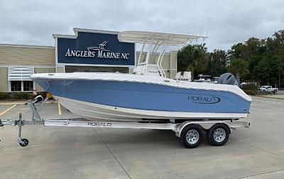 BOATZON | Robalo R200 Center Console 2024