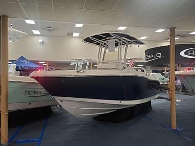 BOATZON | 2024 Robalo R200 Center Console