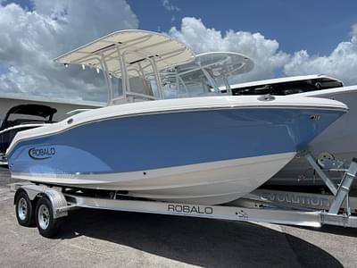 BOATZON | Robalo R200 Center Console 2025