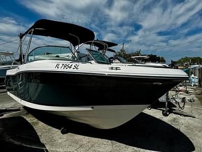 BOATZON | Robalo R207 2014