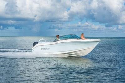 BOATZON | Robalo R207 2025 BOATZON | Robalo R207 2025