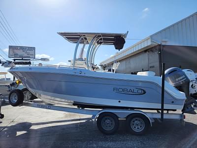 BOATZON | Robalo R222 2022