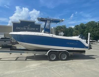 BOATZON | Robalo R222 Center Console 2018