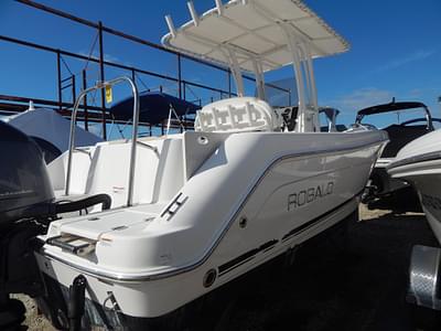 BOATZON | Robalo R222 Center Console 2018