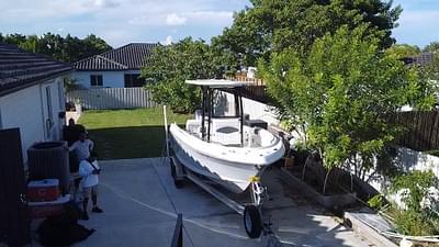 BOATZON | Robalo R222 Center Console