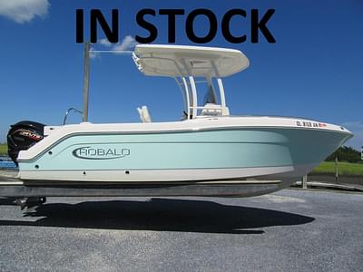 BOATZON | Robalo R222 Center Console 2022