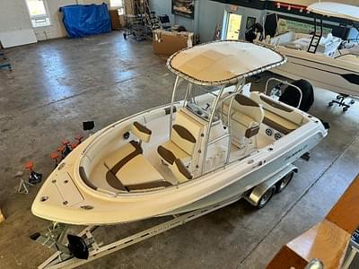 BOATZON | Robalo R222 Explorer 2017