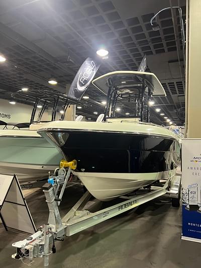 BOATZON | Robalo R222 Explorer 2024