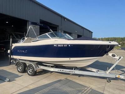 BOATZON | Robalo R227 2018