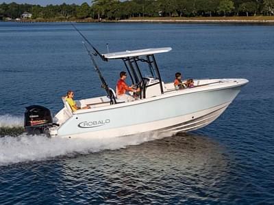 BOATZON | Robalo R230 2023