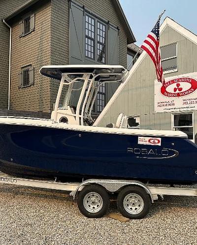 BOATZON | Robalo R230 Center Console 2023