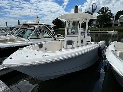 BOATZON | Robalo R230 Center Console 2023