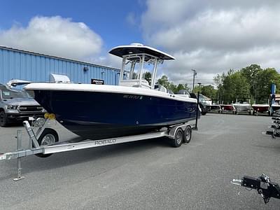 BOATZON | Robalo R242 2022