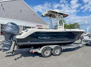 BOATZON | Robalo R242 Center Console 2017